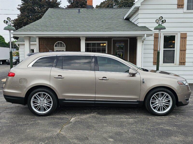 Thumbnail image of 2019 Lincoln MKT at De Pere Auto Center