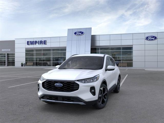 Thumbnail image of 2025 Ford Escape at Empire Ford Lincoln of Huntington
