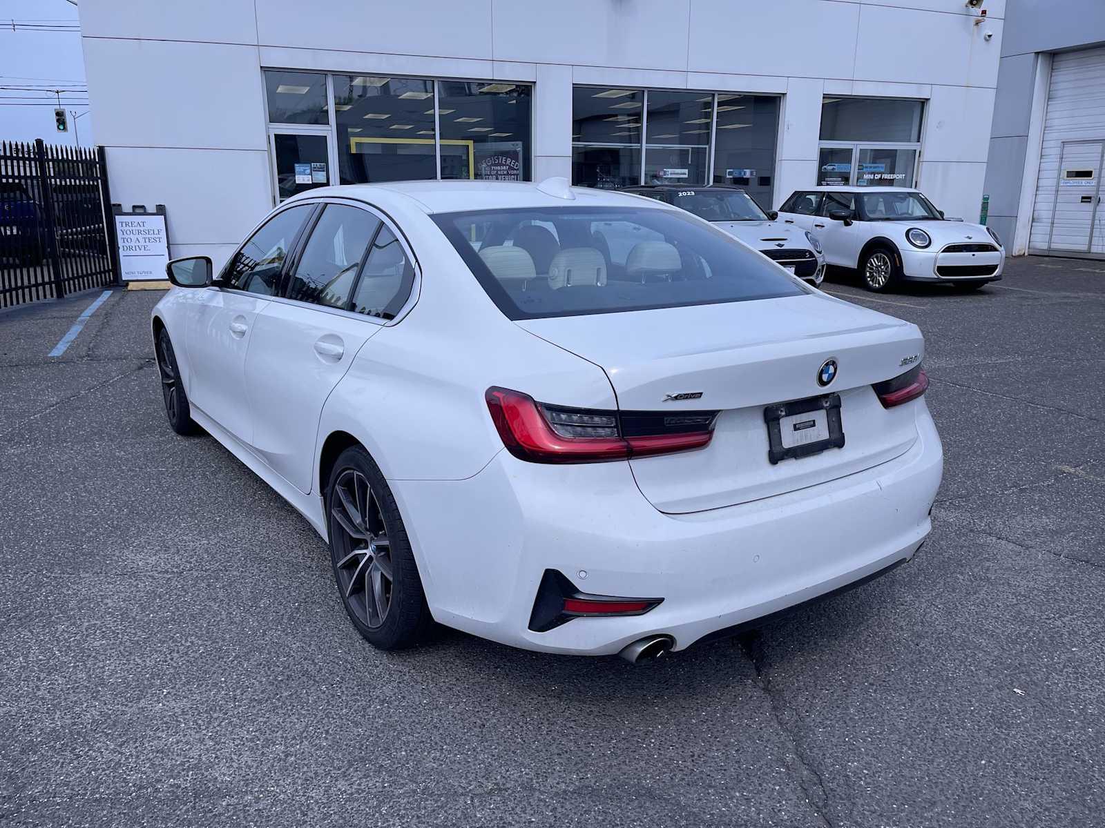 Thumbnail image of 2019 BMW 3 Series at BMW Mini of Freeport