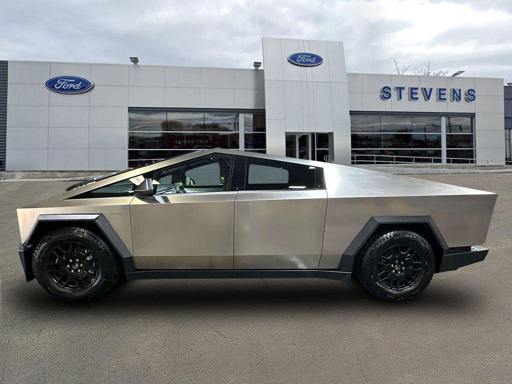 Thumbnail image of 2024 Tesla Cybertruck at Stevens Jersey City Ford