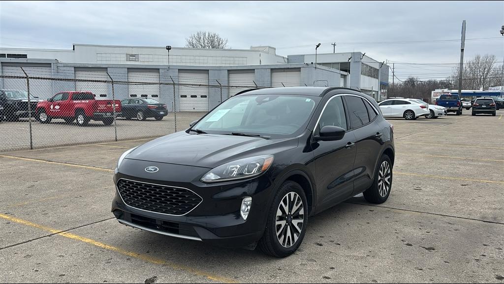Thumbnail image of 2020 Ford Escape at Applegate Chevrolet
