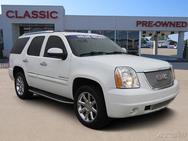 Thumbnail image of 2007 GMC Yukon at Classic GMC Auto Park