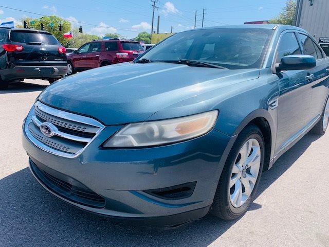Thumbnail image of 2010 Ford Taurus at SRQ BROTHERS AUTO SALES INC