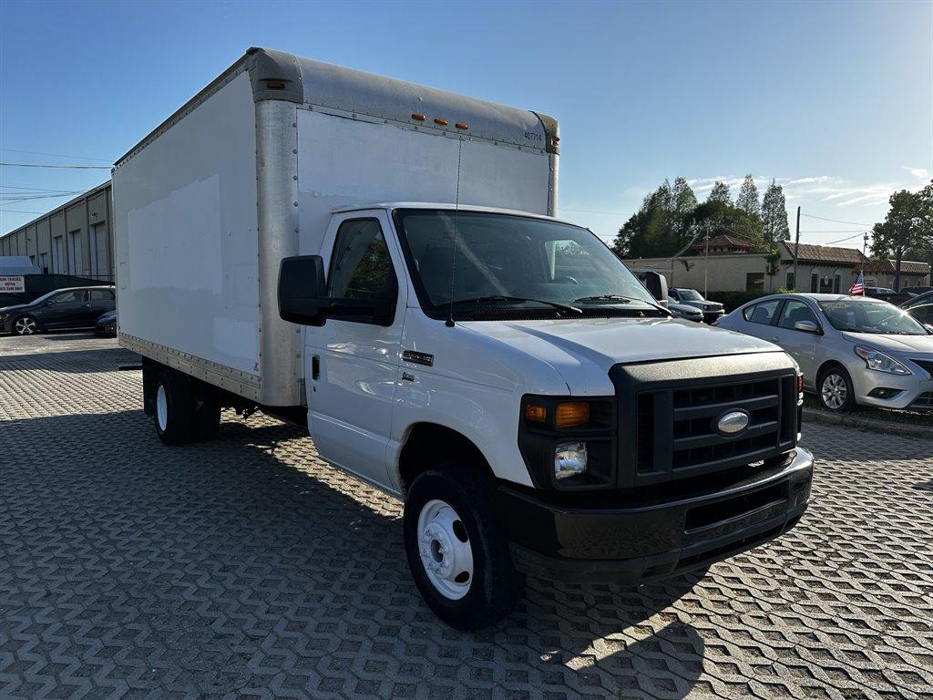 Thumbnail image of 2014 Ford E-Series at The Way Auto Export