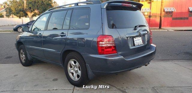 Thumbnail image of 2002 Toyota Highlander at Lucky Mtrs