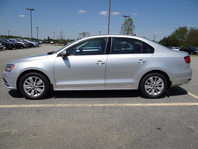 Thumbnail image of 2015 Volkswagen Jetta at Autonation Volkswagen North Columbus