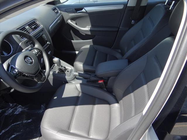 Thumbnail image of 2015 Volkswagen Jetta at Autonation Volkswagen North Columbus