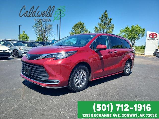 Thumbnail image of 2023 Toyota Sienna at Caldwell Toyota USED