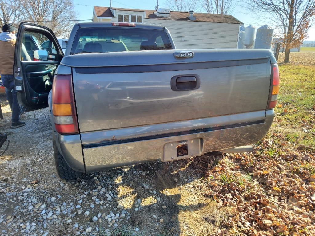Thumbnail image of 2001 Chevrolet Silverado 1500 at Carlisle Cars