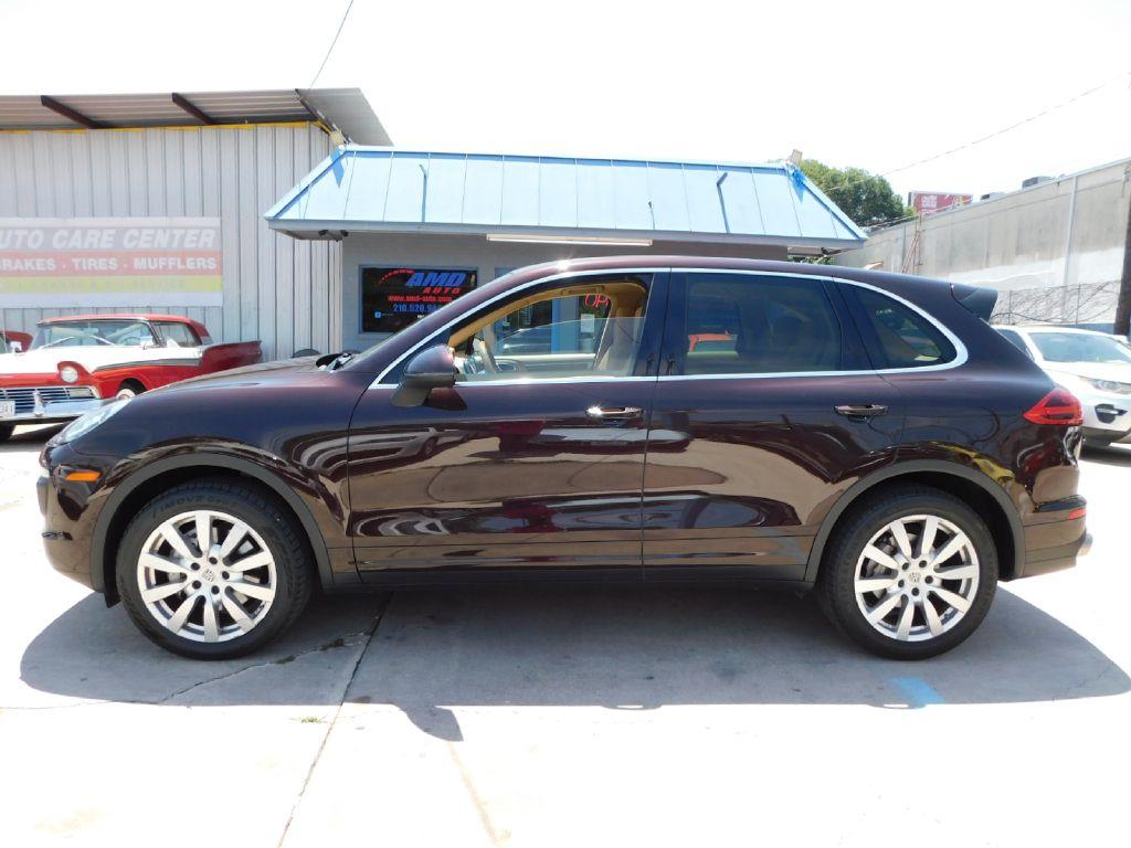 Thumbnail image of 2015 Porsche Cayenne at AMD AUTO