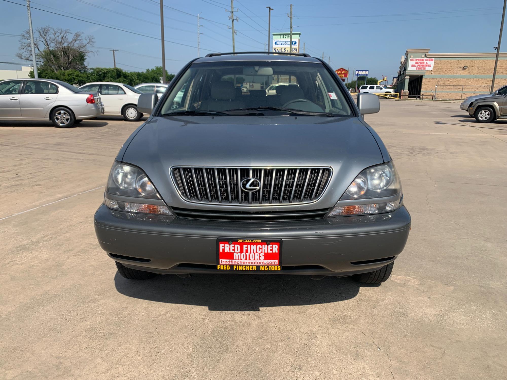Thumbnail image of 2000 Lexus RX 300 at Fred Fincher Motors