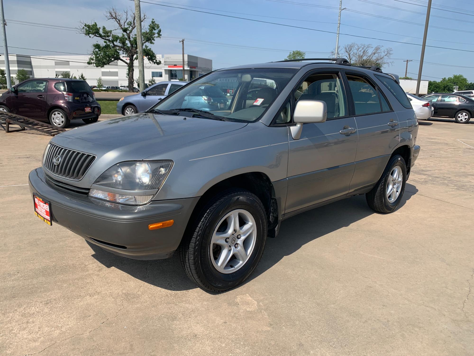 Thumbnail image of 2000 Lexus RX 300 at Fred Fincher Motors