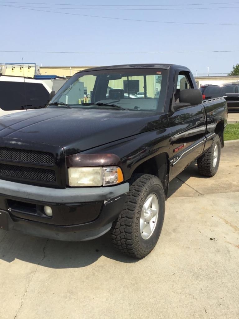 Thumbnail image of 1997 Dodge Ram 1500 at Wise Auto Sales Inc.