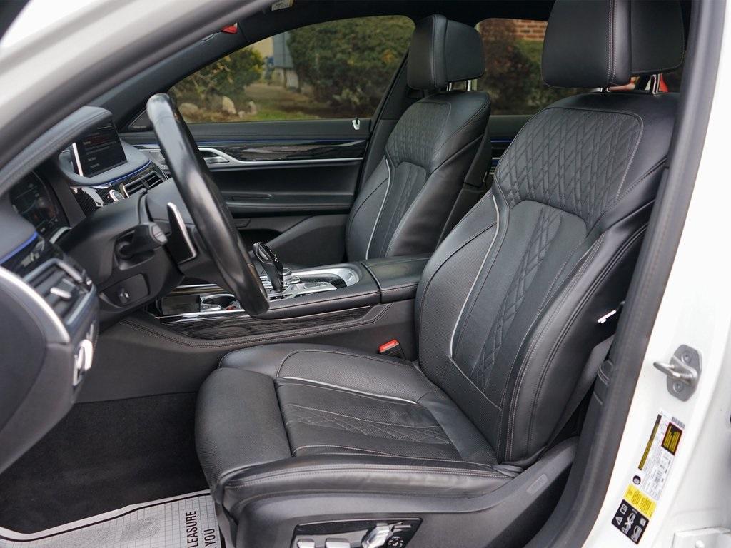 Thumbnail image of 2022 BMW 7 Series at Auto Expo Store