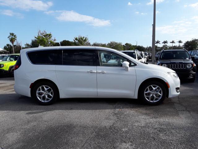 Thumbnail image of 2018 Chrysler Pacifica at Arrigo Dodge