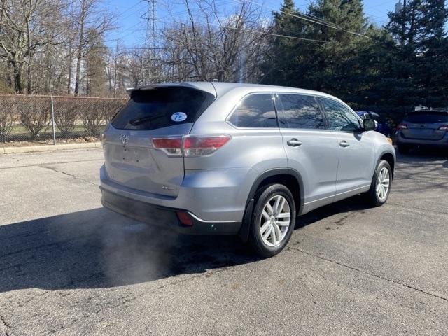 Thumbnail image of 2014 Toyota Highlander at LaFontaine Subaru