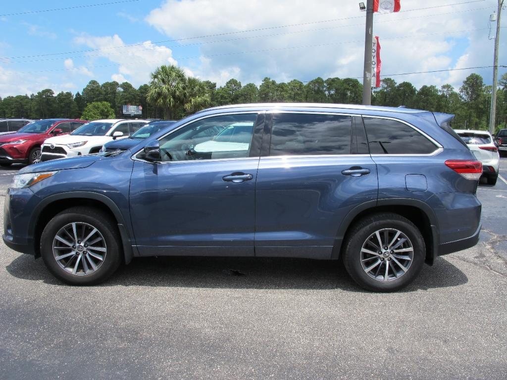 Thumbnail image of 2017 Toyota Highlander at Sparks Toyota