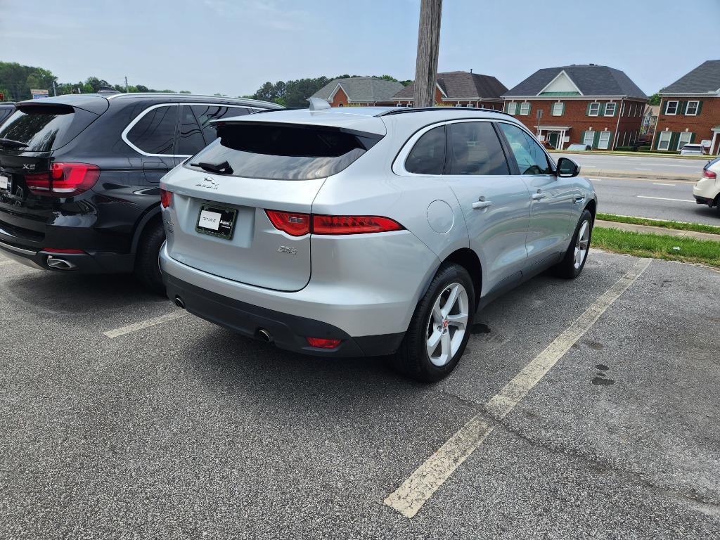 Thumbnail image of 2019 Jaguar F-PACE at Auto Star