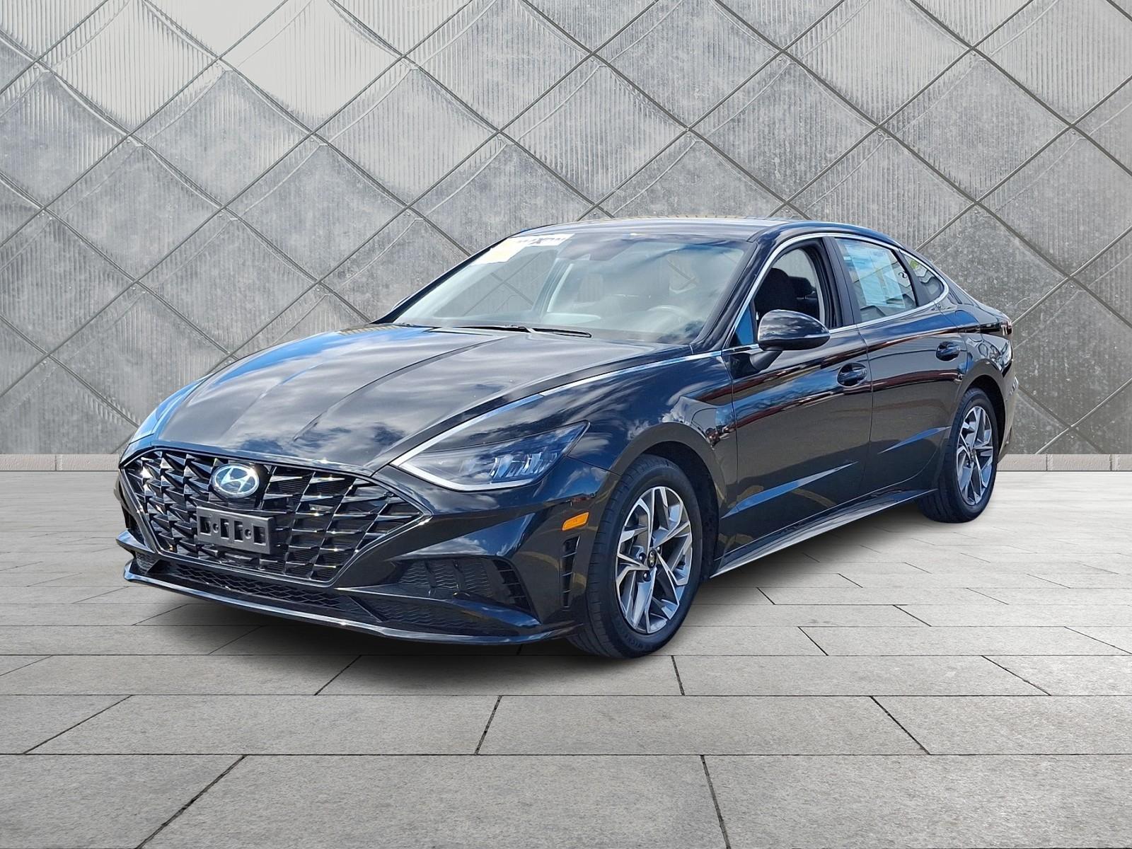 Thumbnail image of 2021 Hyundai SONATA at Maxon Hyundai Inc.