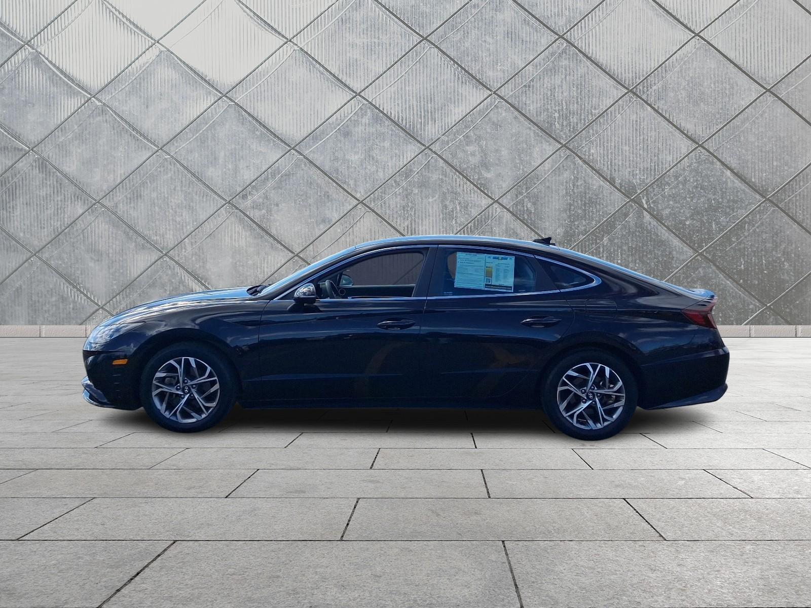 Thumbnail image of 2021 Hyundai SONATA at Maxon Hyundai Inc.