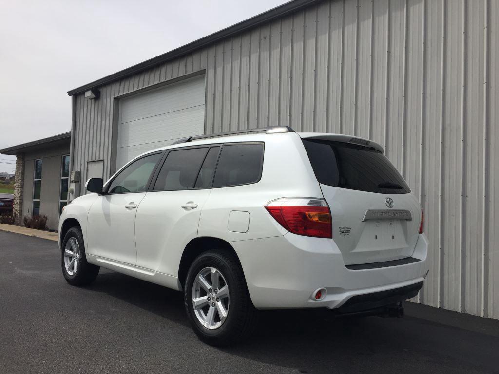 Thumbnail image of 2010 Toyota Highlander at VIC Huntsman Auto Sales