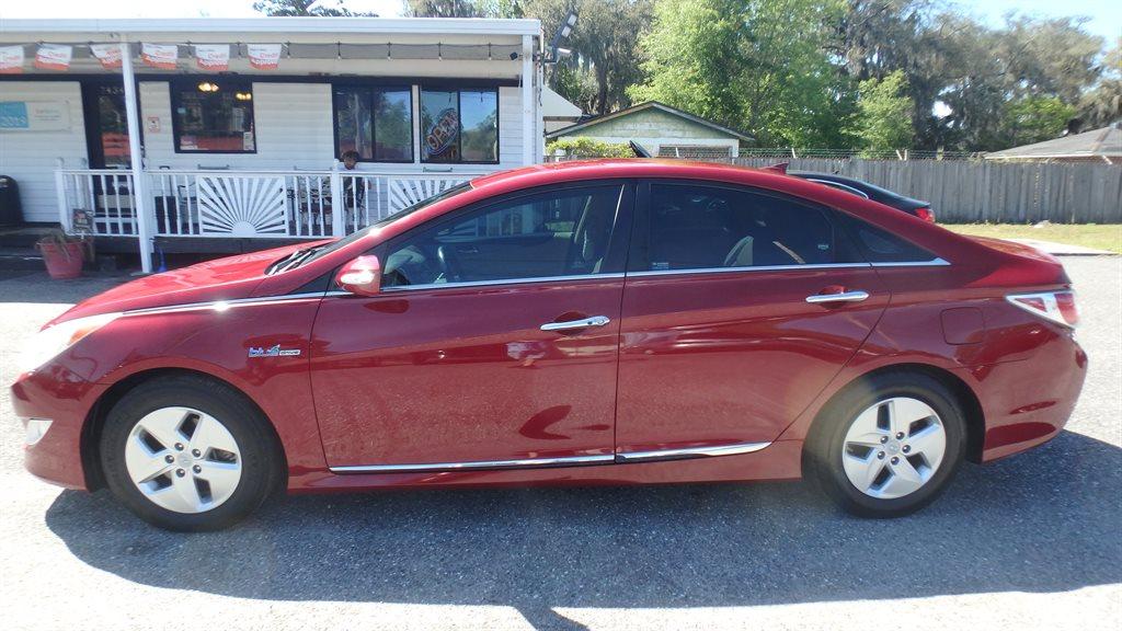 Thumbnail image of 2012 Hyundai SONATA Hybrid at 123 Auto LLC