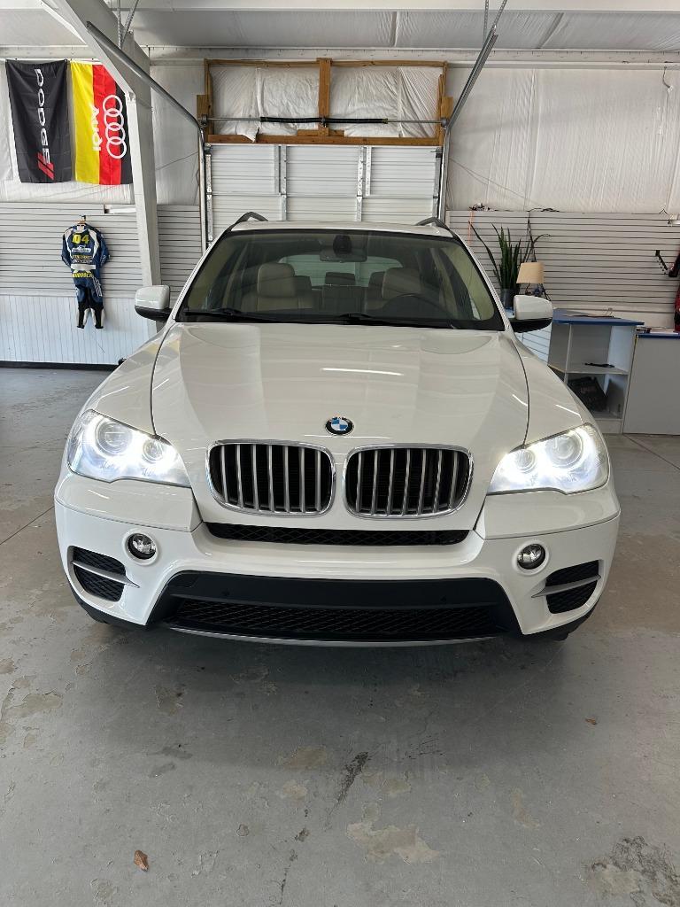 Thumbnail image of 2013 BMW X5 at Little Bear Car Company