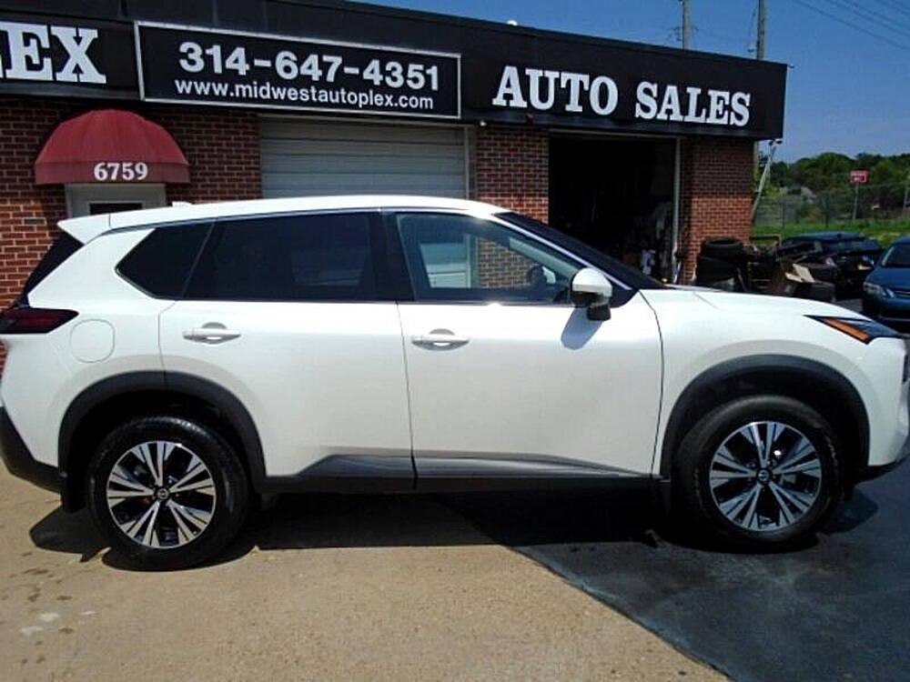 Thumbnail image of 2021 Nissan Rogue at Midwest Autoplex