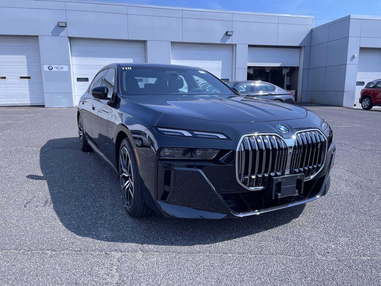 Thumbnail image of 2024 BMW i7 at BMW Mini of Freeport