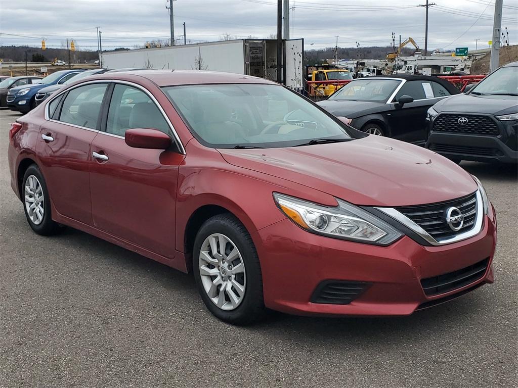 Thumbnail image of 2016 Nissan Altima at Serra Honda Brighton