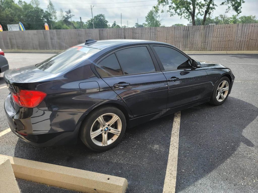 Thumbnail image of 2014 BMW 3 Series at Auto Network