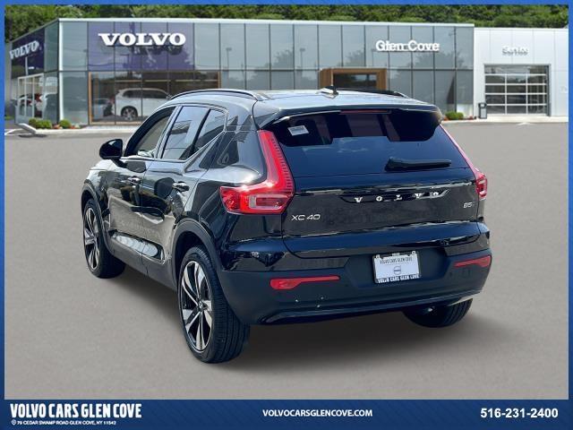 Thumbnail image of 2025 Volvo XC40 at Glen Cove Volvo