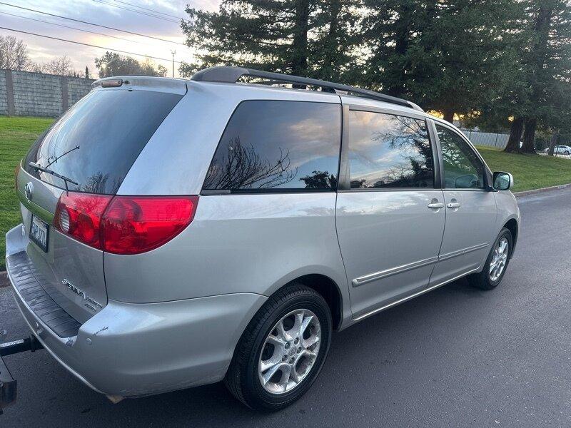 Thumbnail image of 2006 Toyota Sienna at Discover Auto Sales