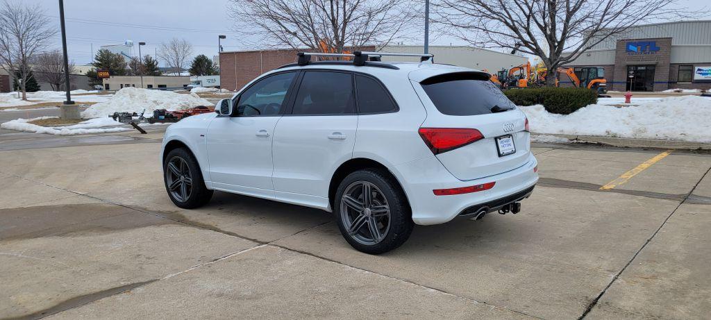 Thumbnail image of 2014 Audi Q5 at MIDWEST MOTORS