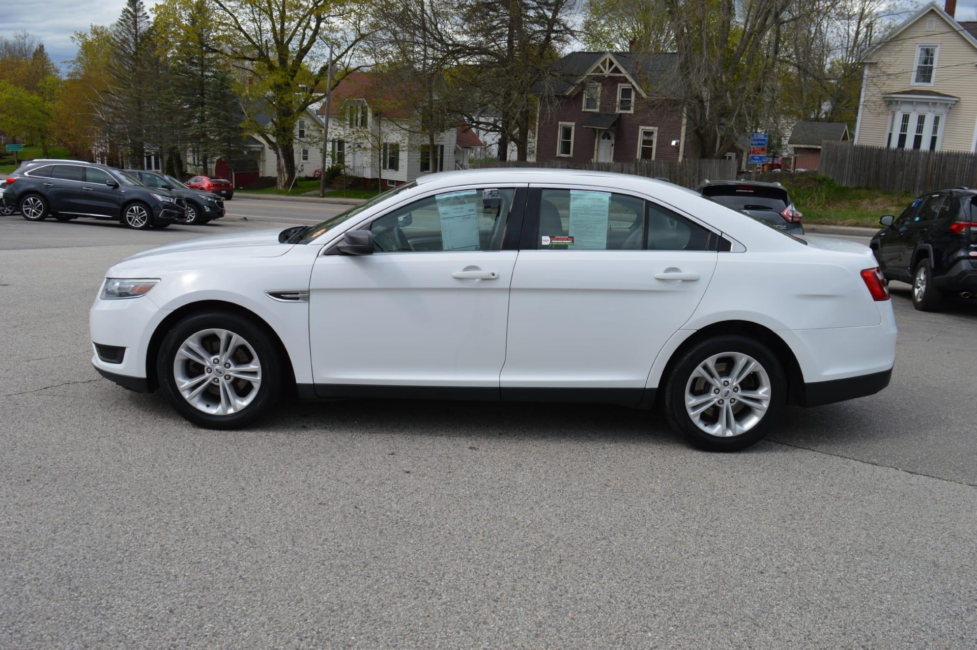 Thumbnail image of 2019 Ford Taurus at Crafts Cars