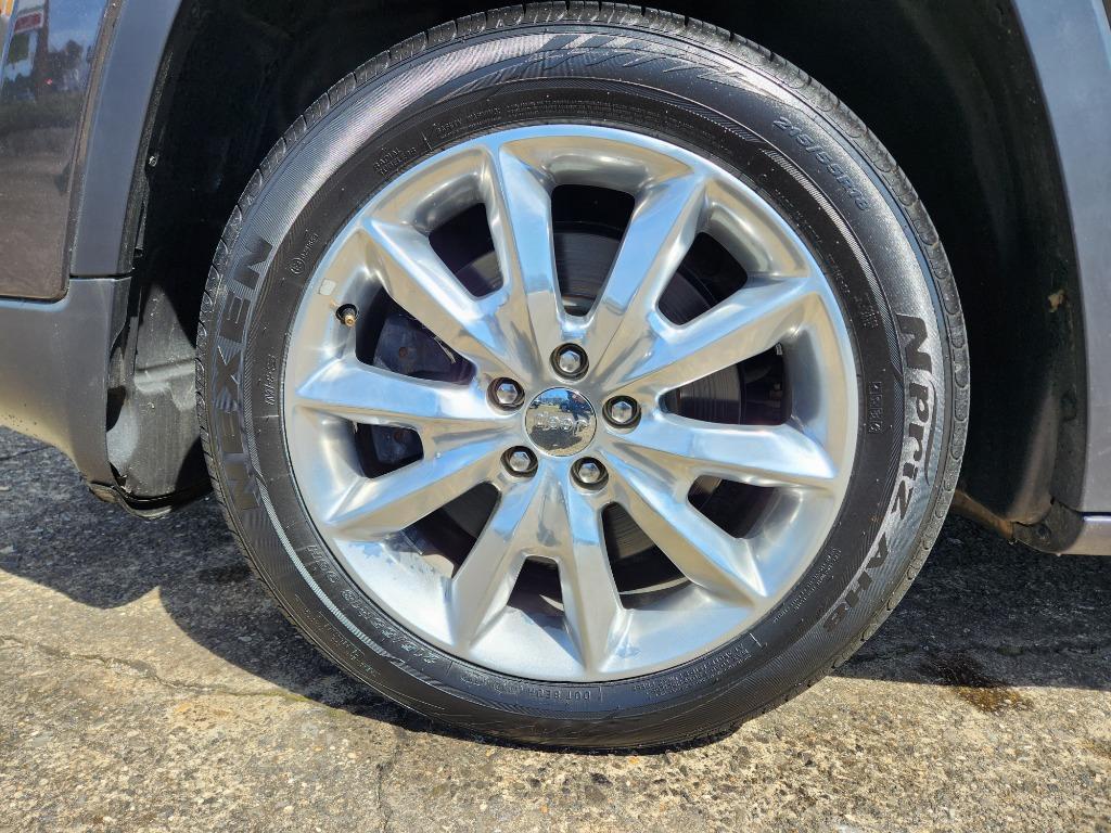 Thumbnail image of 2017 Jeep Cherokee at Car Corner