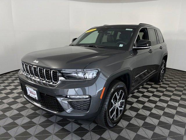 Thumbnail image of 2025 Jeep Grand Cherokee at Browns Fiat Alfa Romeo