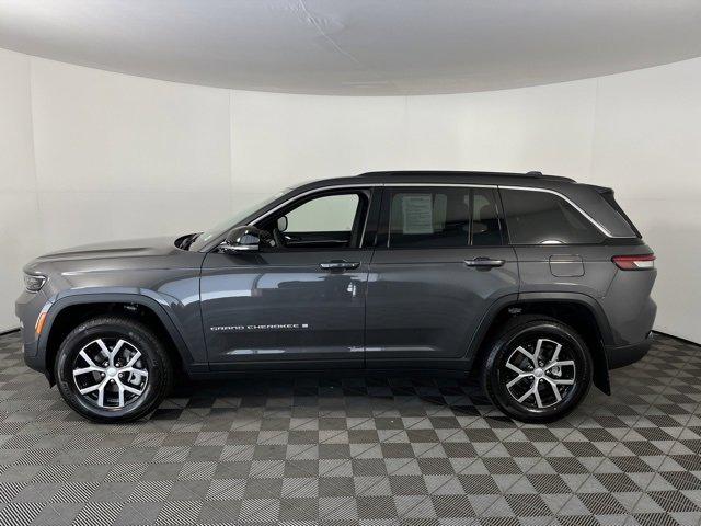 Thumbnail image of 2025 Jeep Grand Cherokee at Browns Fiat Alfa Romeo