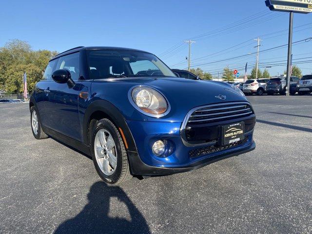 Thumbnail image of 2016 MINI Hardtop 2 Door at Kens Autos