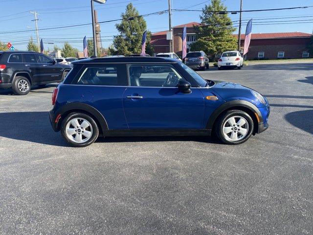 Thumbnail image of 2016 MINI Hardtop 2 Door at Kens Autos