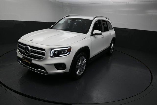 Thumbnail image of 2020 Mercedes-Benz GLB at Car Vision Inc.