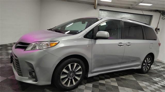 Thumbnail image of 2020 Toyota Sienna at Major World Chrysler Dodge Jeep Ram