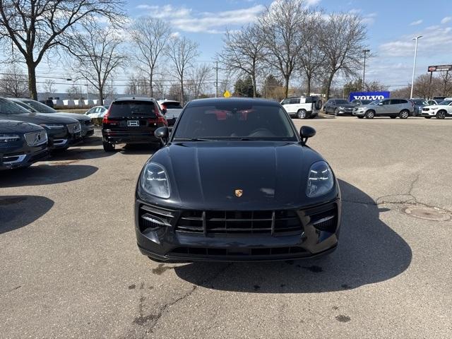 Thumbnail image of 2021 Porsche Macan at LaFontaine Volvo Cars of Farmington Hills