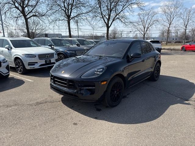 Thumbnail image of 2021 Porsche Macan at LaFontaine Volvo Cars of Farmington Hills