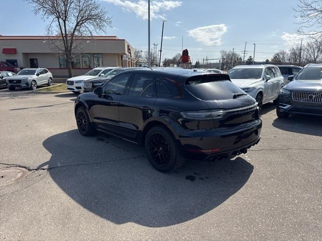 Thumbnail image of 2021 Porsche Macan at LaFontaine Volvo Cars of Farmington Hills