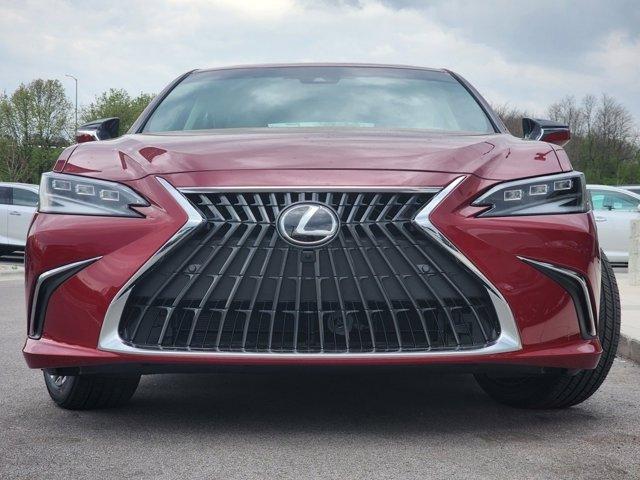 Thumbnail image of 2025 Lexus ES 300h at LexusRivercenter of Covington, KY