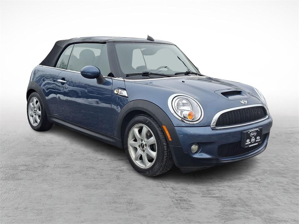 Thumbnail image of 2010 MINI Cooper at Lynnes Nissan City Inc
