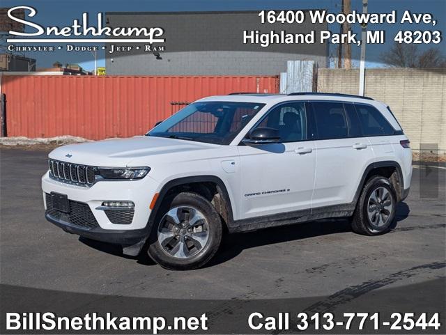 Thumbnail image of 2024 Jeep Grand Cherokee at Bill Snethkamp Chrysler Dodge Jeep Ram