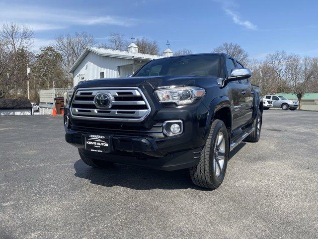Thumbnail image of 2018 Toyota Tacoma at Kens Autos
