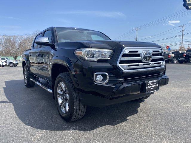 Thumbnail image of 2018 Toyota Tacoma at Kens Autos